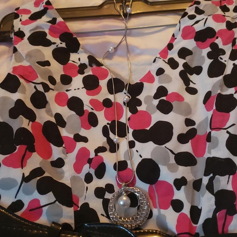 Dress - Picture 7 of 14